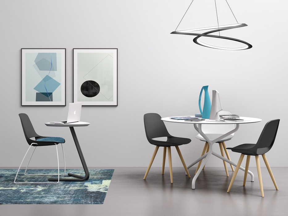 Chaise Cosmo avec Pieds en Bois