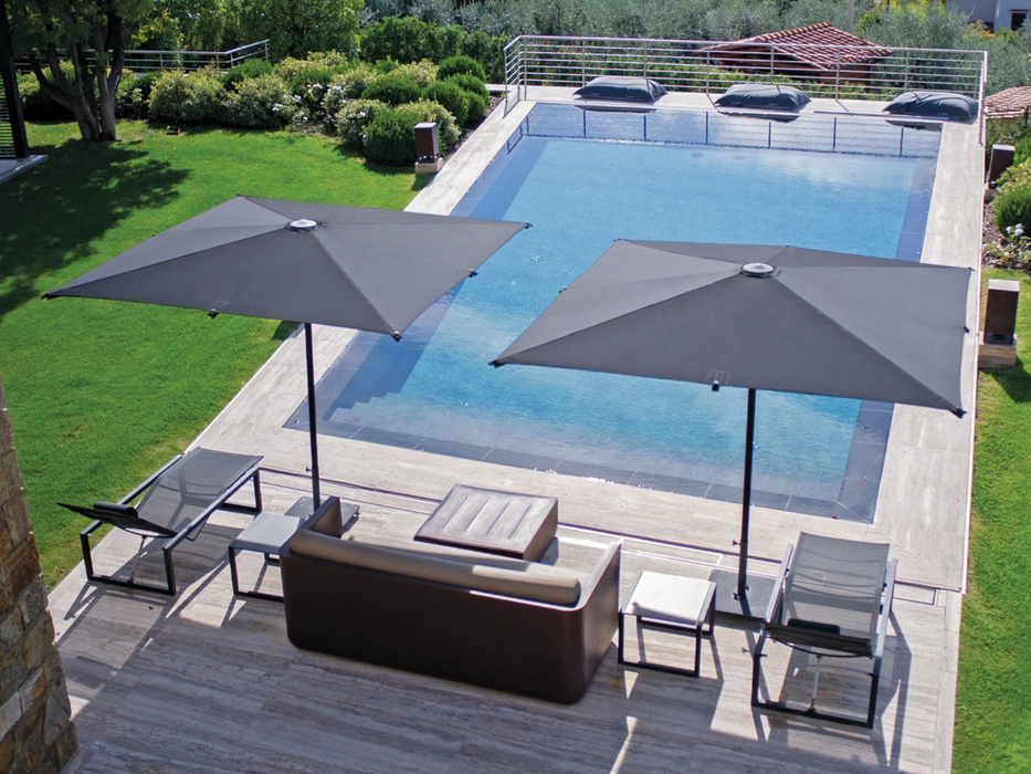 Parasol à mât central