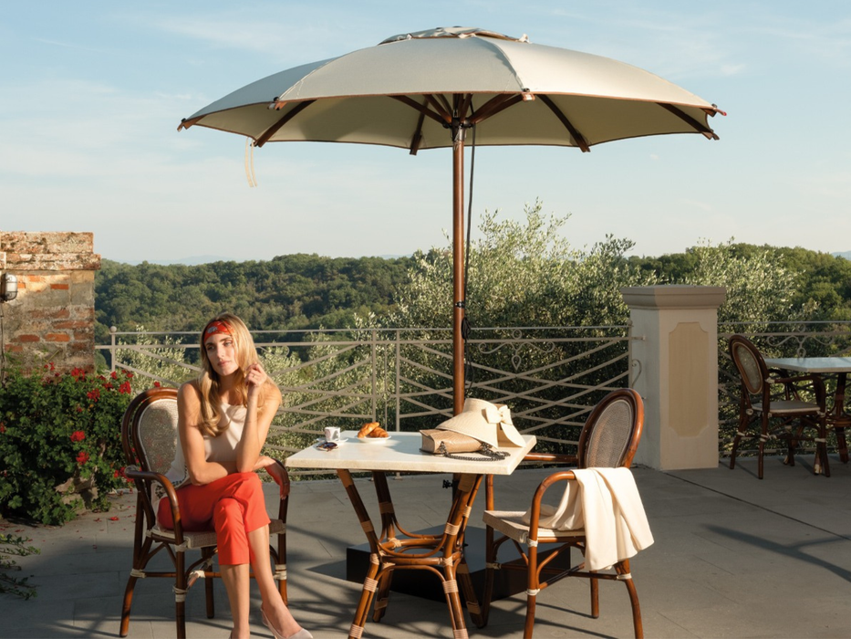 Parasol à mât central Bay