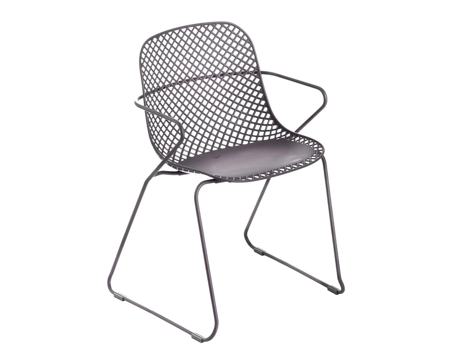 8 Ramatuelle 73' Grosfillex chairs