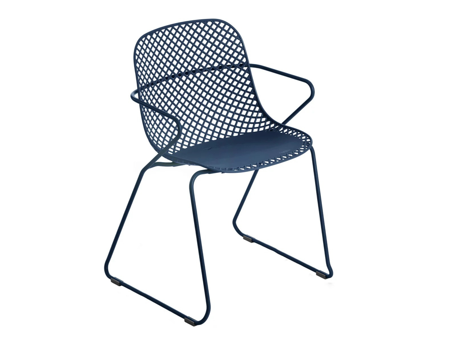 8 Ramatuelle 73' Grosfillex chairs