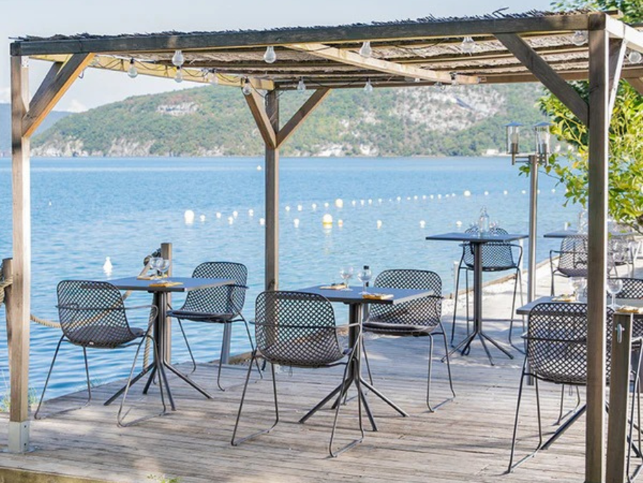 8 Ramatuelle 73' Grosfillex chairs