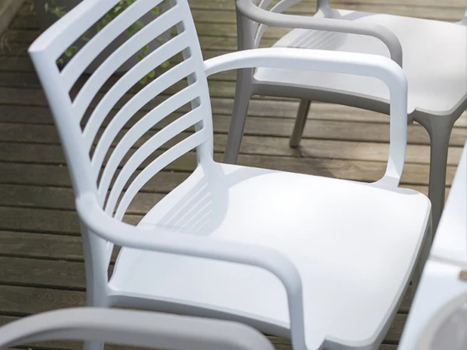 16 fauteuils Grosfillex Sunday