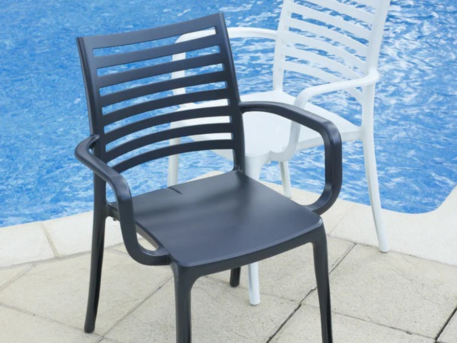 16 fauteuils Grosfillex Sunday