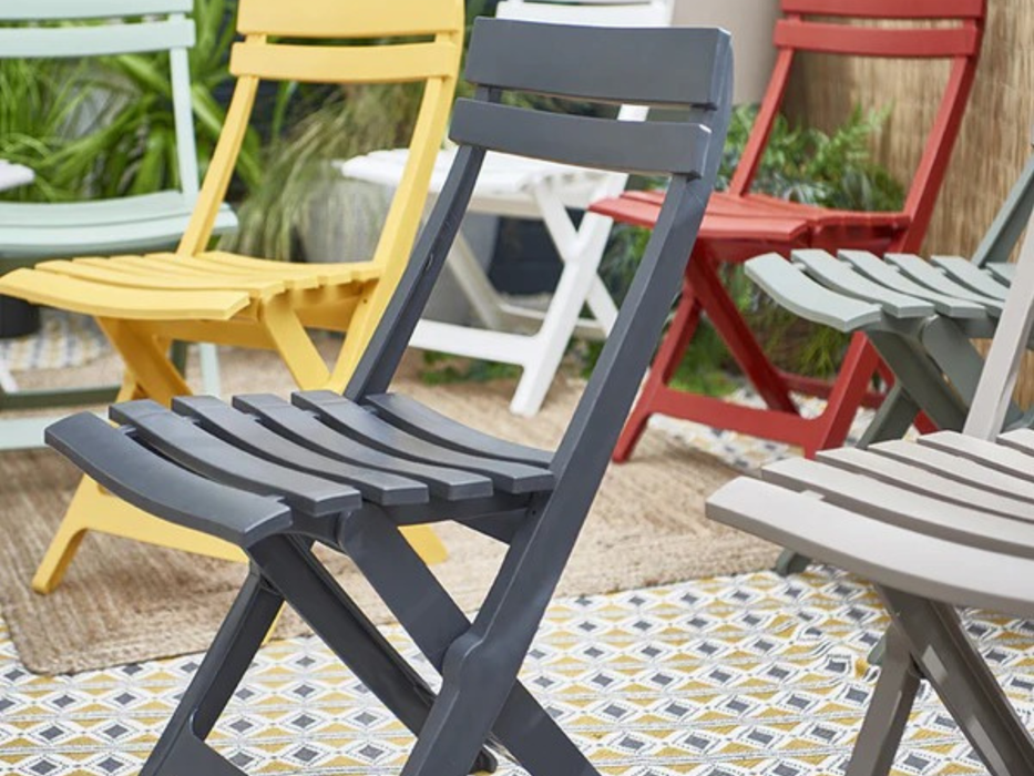 24 chaises pliantes Grosfillex Miami