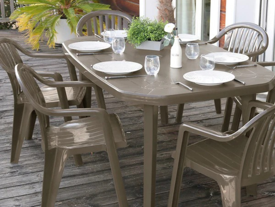 50 fauteuils Grosfillex Miami