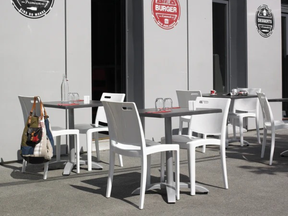 Grosfillex Ecofix 70x70 Table