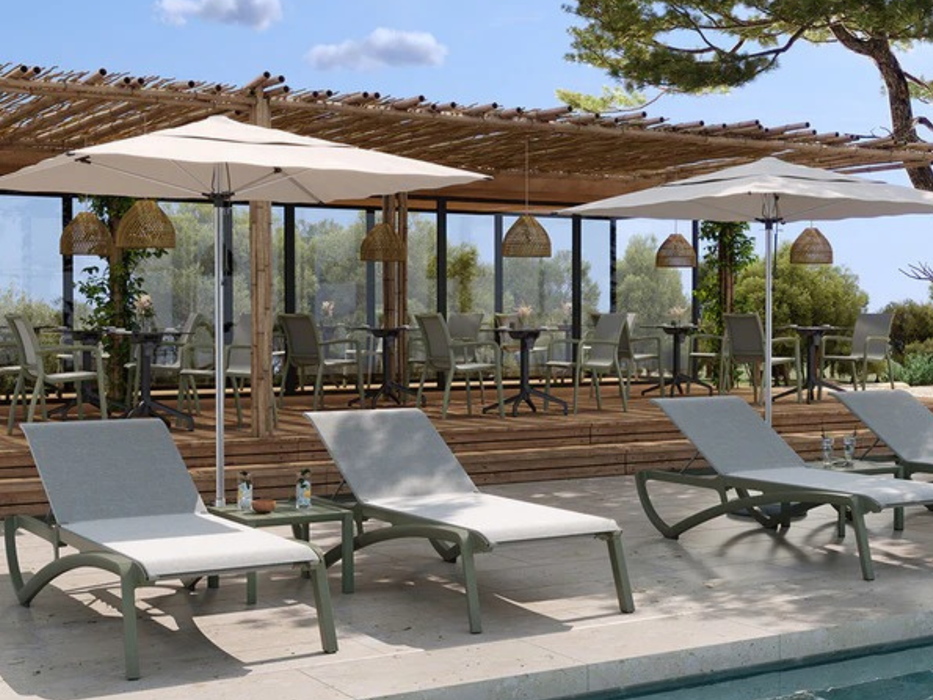 16 Chaises longues Sunset Green Edition Grosfillex
