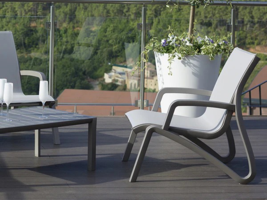 4 Grosfillex Sunset Lounge Armchairs