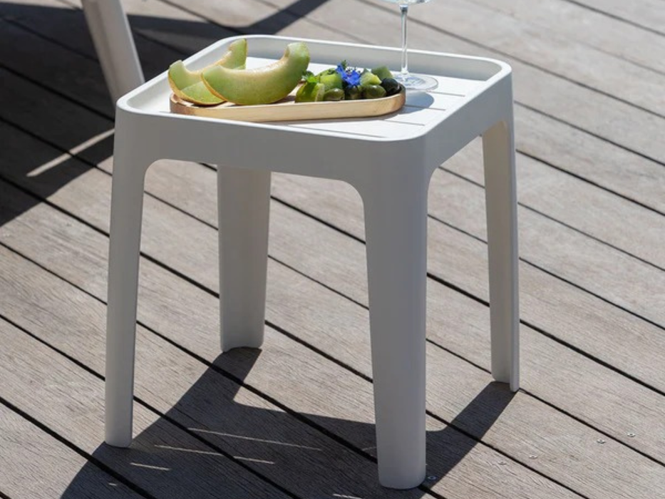 20 tables basses Provence 40X40 Grosfillex