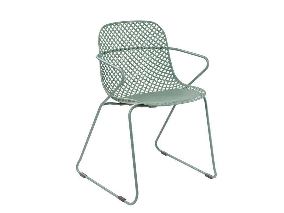 8 Ramatuelle 73' Grosfillex chairs