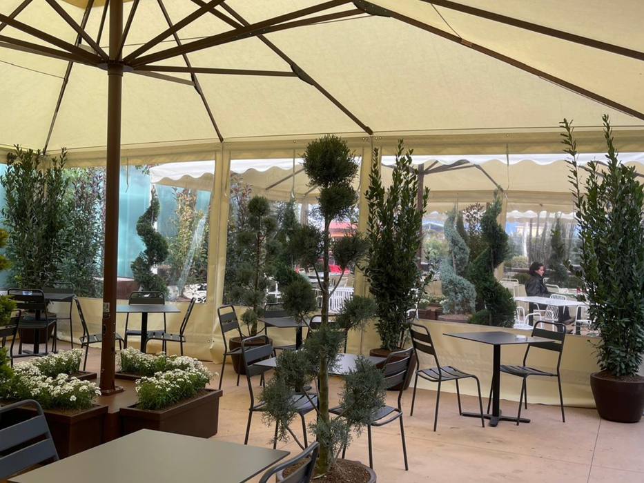 Magnum 8x6 M Telescopic Umbrella