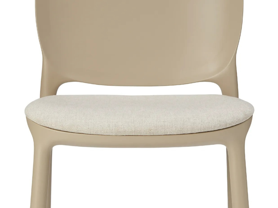 6 Hug chairs with Scab cushion