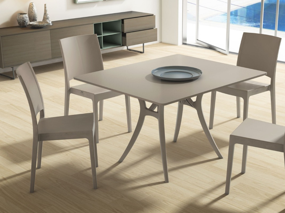 18 chaises Flora Areta