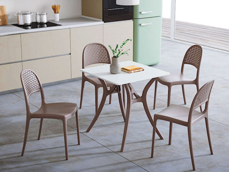 18 Elsa Areta Chairs