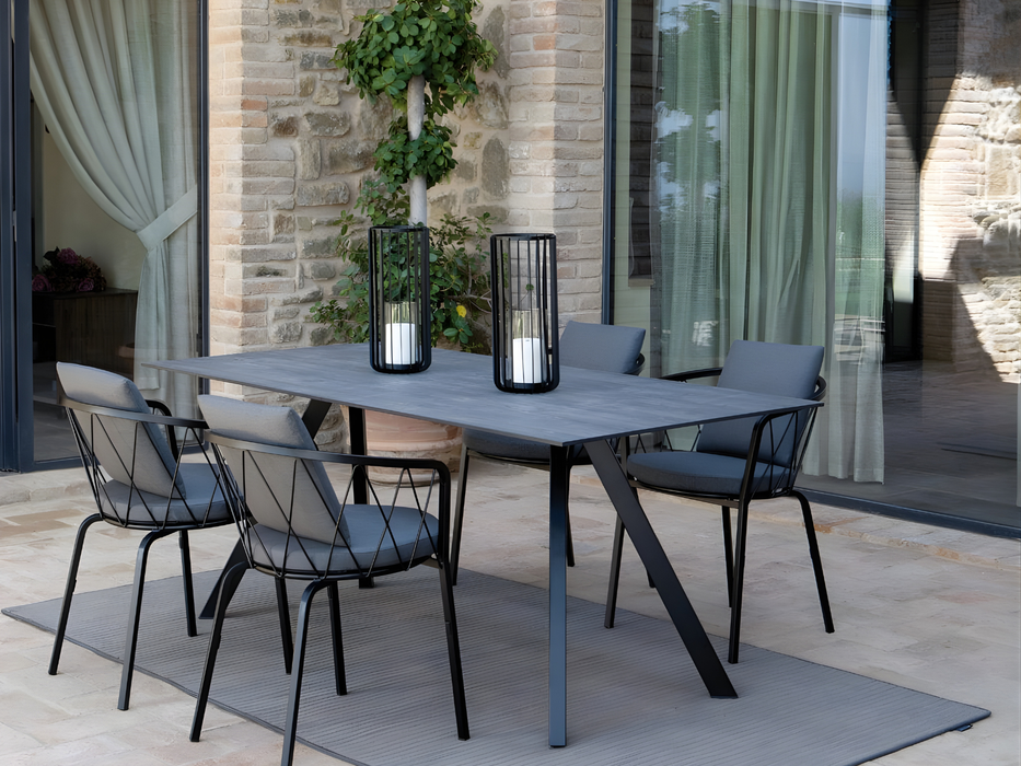 Extendable Table Daisy