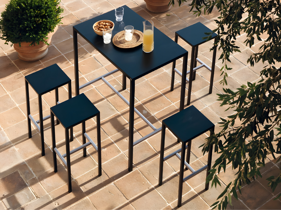 Kit Seaside Table H110 4 Stools 