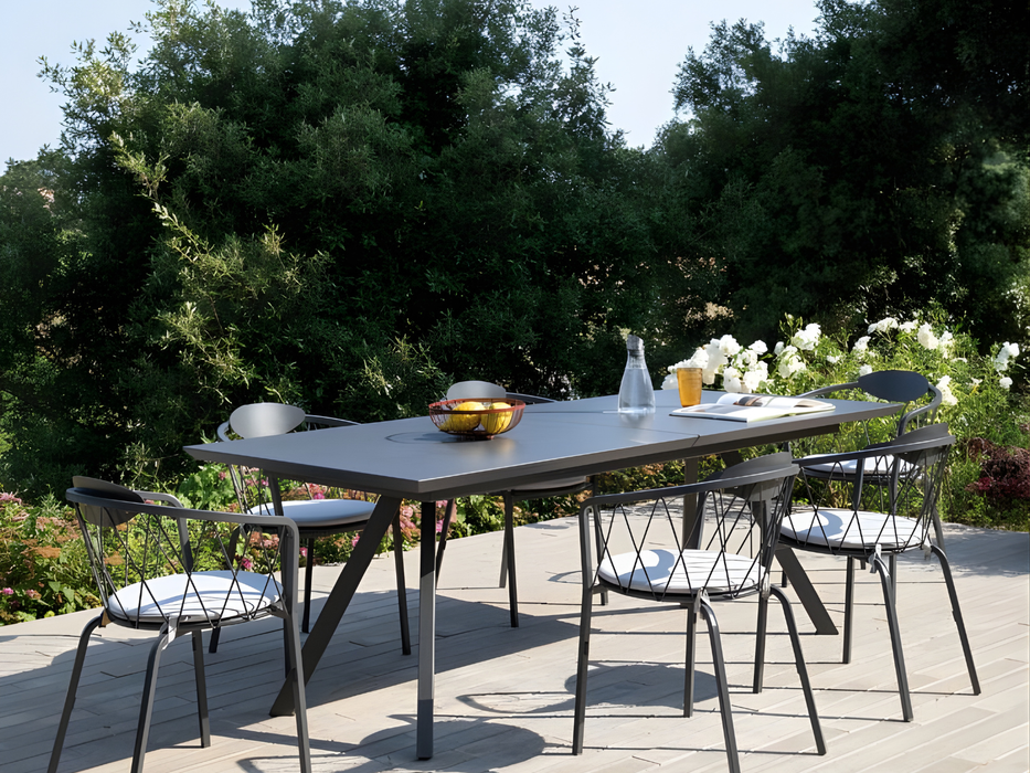 Extendable Table Daisy