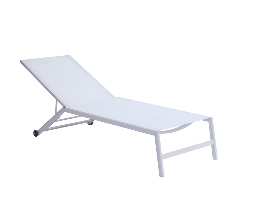 Greenwood sunbed with wheels